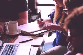 Diseño web para Buscandocomunicar