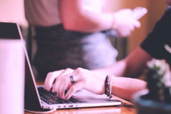 Diseño web para Buscandocomunicar
